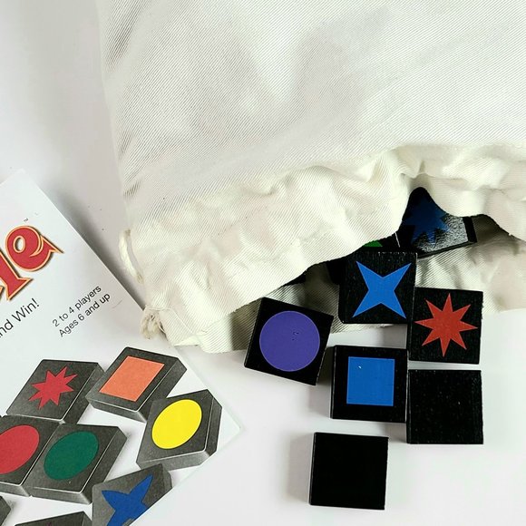 2010 Wooden Tiles Game - Qwirkle - Parents Choice Gold Award - Picture 9 of 10